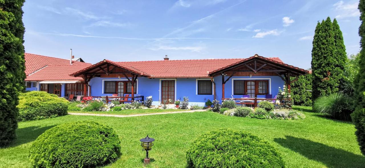 Magyar Apartmanhazak I-Iii. Залакарос Екстериор снимка