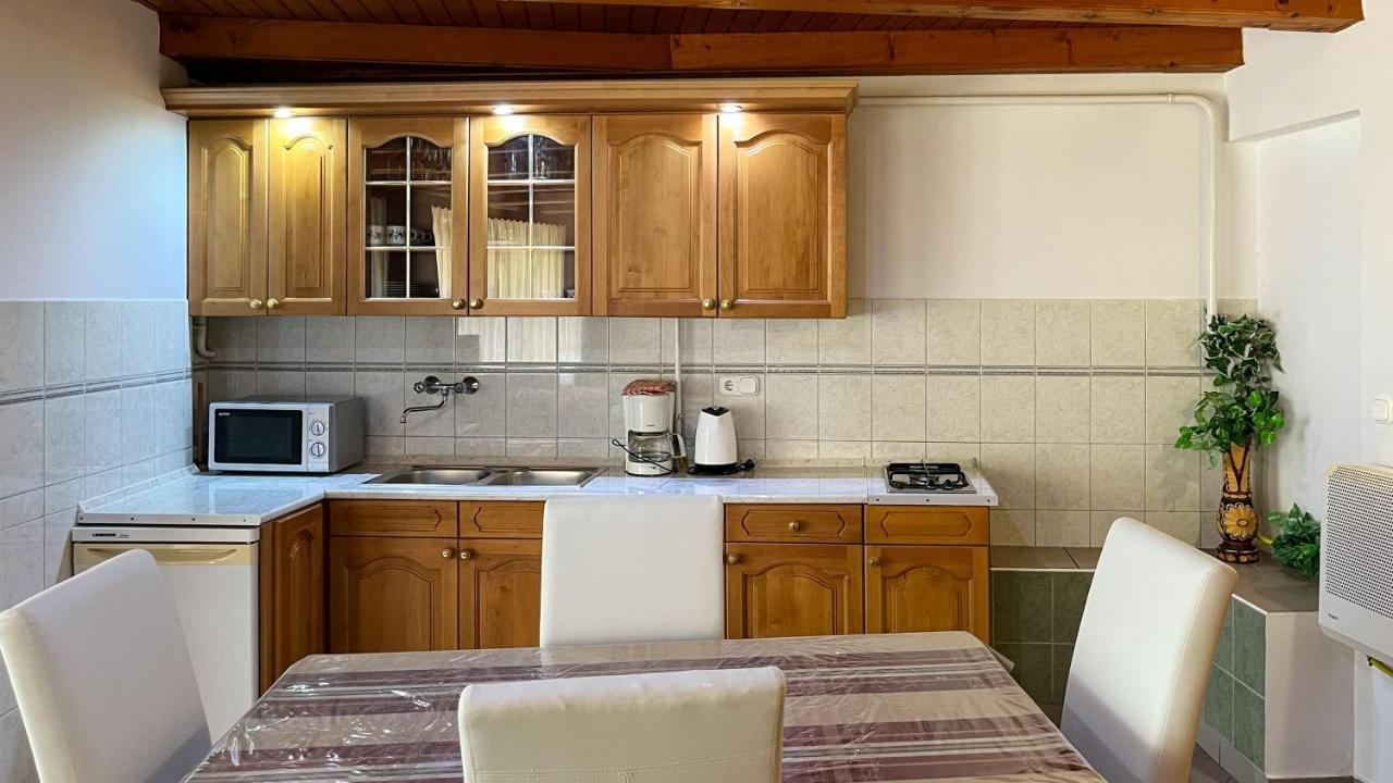 Magyar Apartmanhazak I-Iii. Залакарос Екстериор снимка