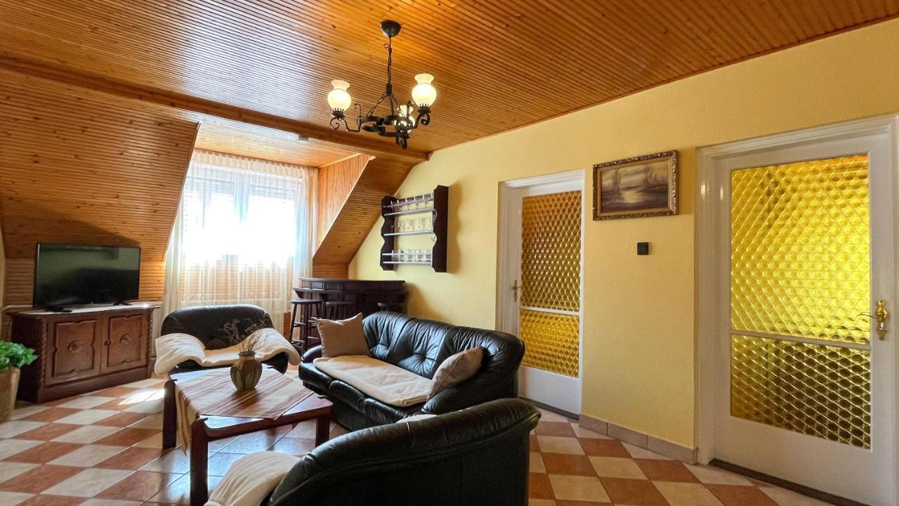 Magyar Apartmanhazak I-Iii. Залакарос Екстериор снимка